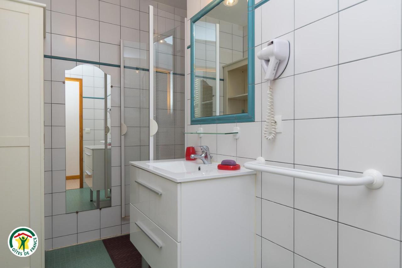 Hotel Au Bonheur Du Cedre Saint-Lattier Zewnętrze zdjęcie