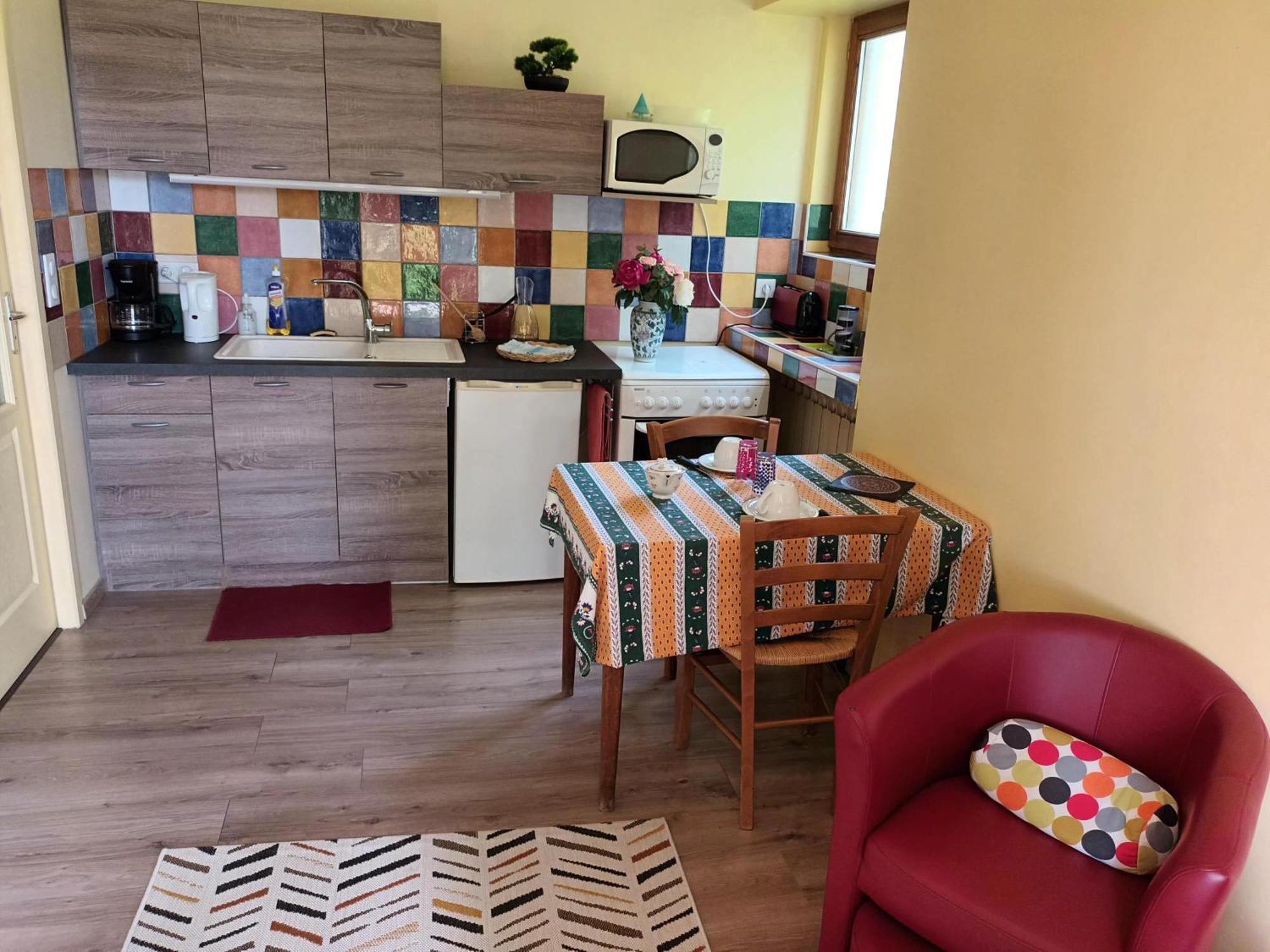 Hotel Au Bonheur Du Cedre Saint-Lattier Zewnętrze zdjęcie