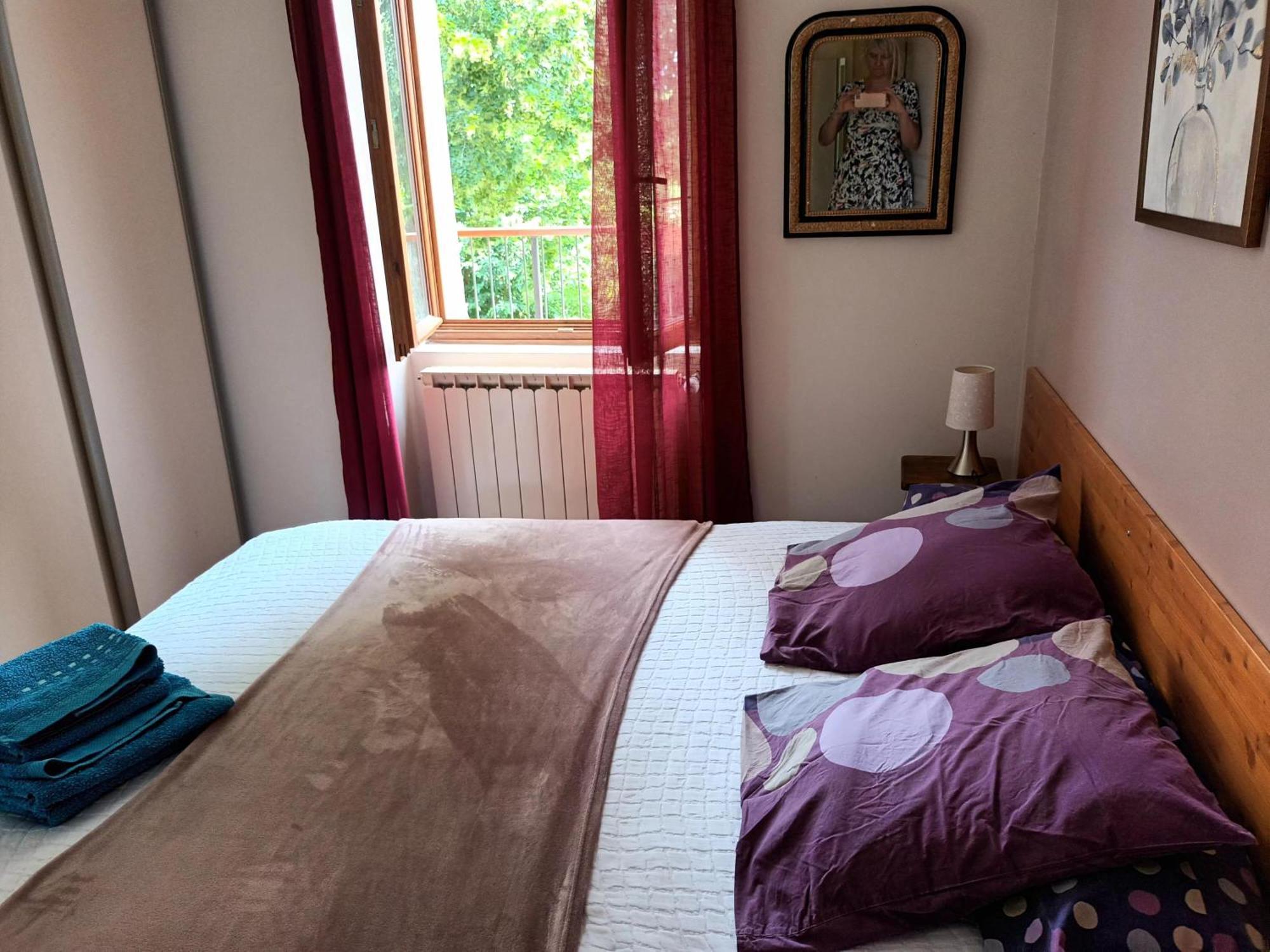 Hotel Au Bonheur Du Cedre Saint-Lattier Zewnętrze zdjęcie